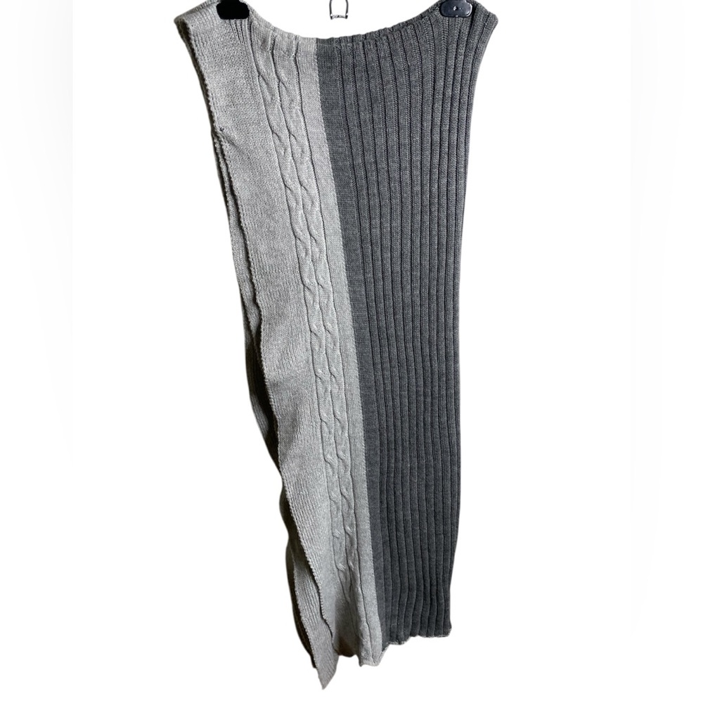 MERINOS Grey Cable and Ribbed Knit Scarf